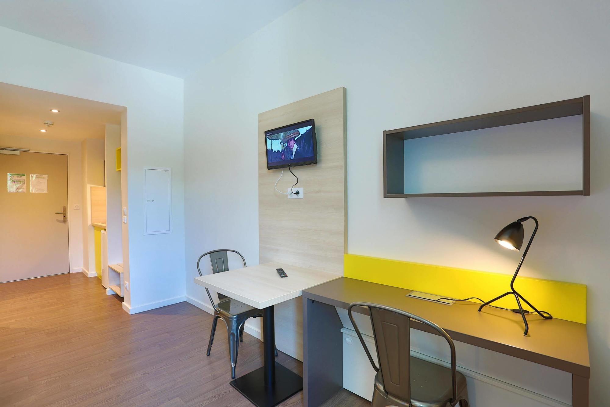 Westlodge Dardilly Lyon Nord Exterior foto