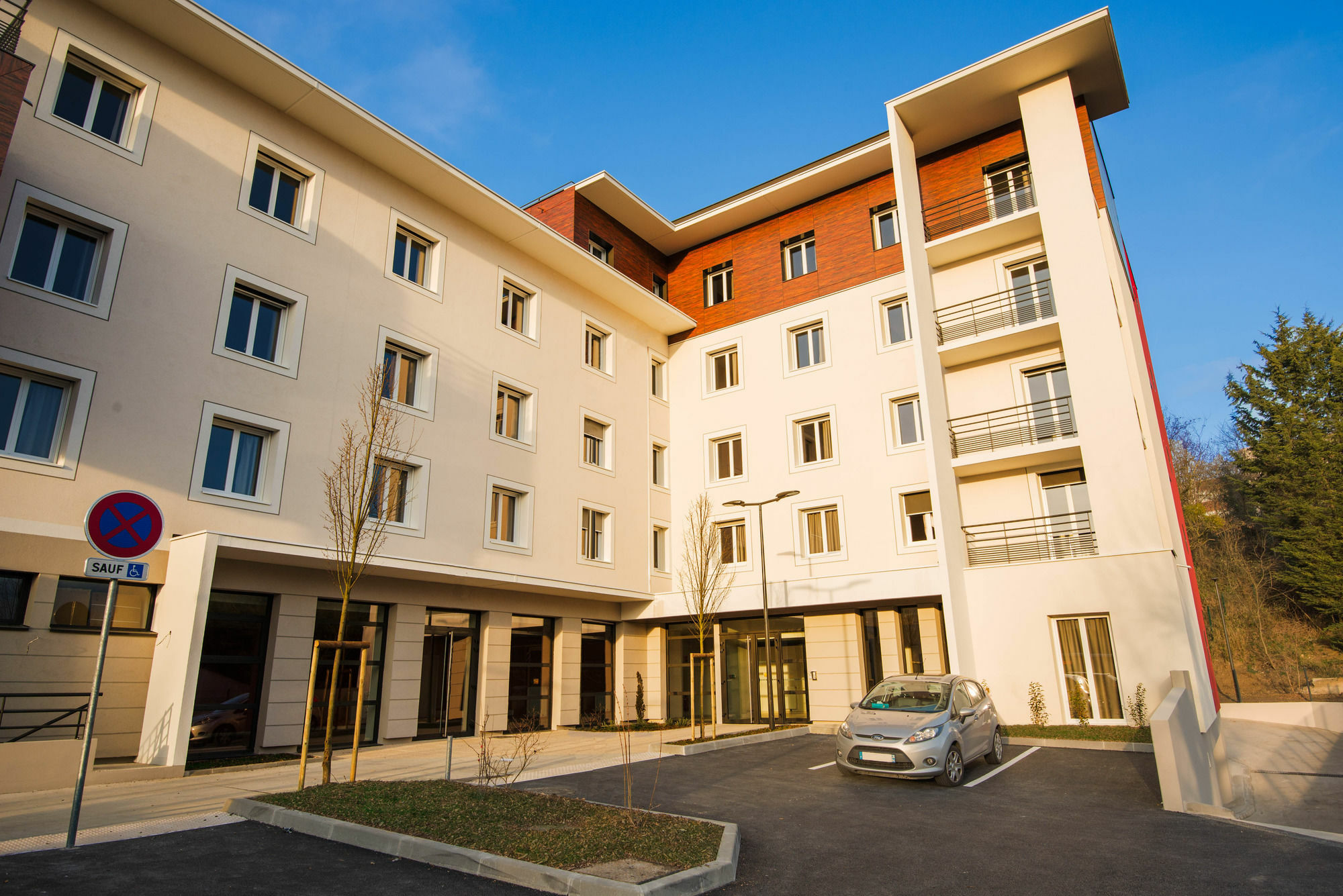 Westlodge Dardilly Lyon Nord Exterior foto